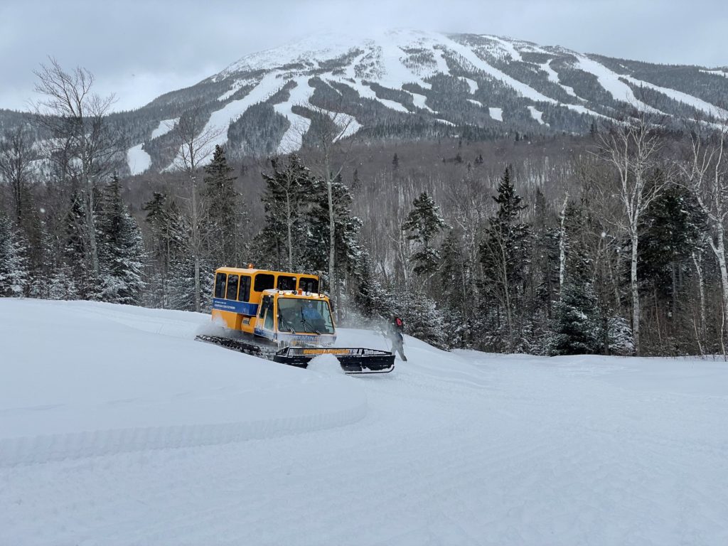 Rare eastern snowcat skiing at Sugarloaf, March 2023