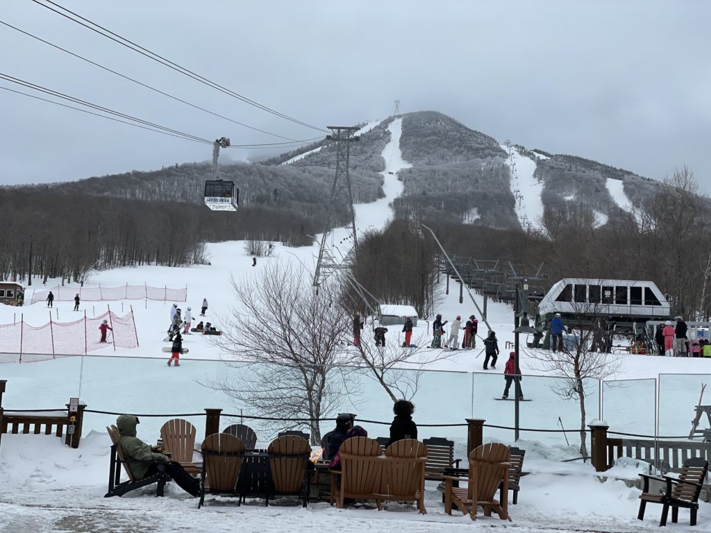 View from the lift line at the Jay Peak tram, March 2023