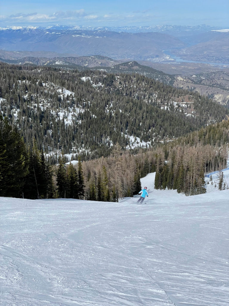 Great snow on Tilikum off chair 3 at Mission Ridge, March 2025